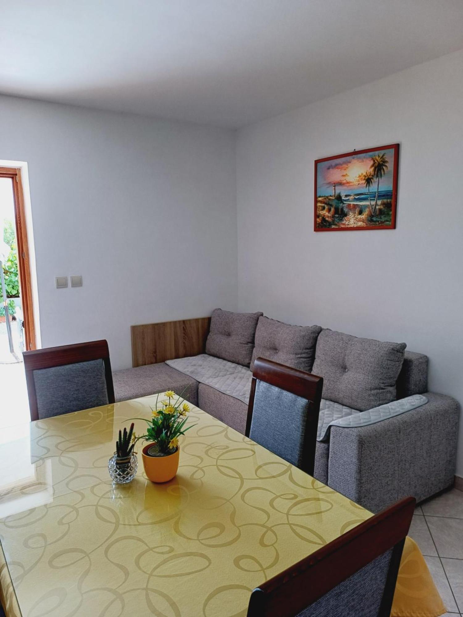 Apartments Jure Miljak Podstrana Exterior foto