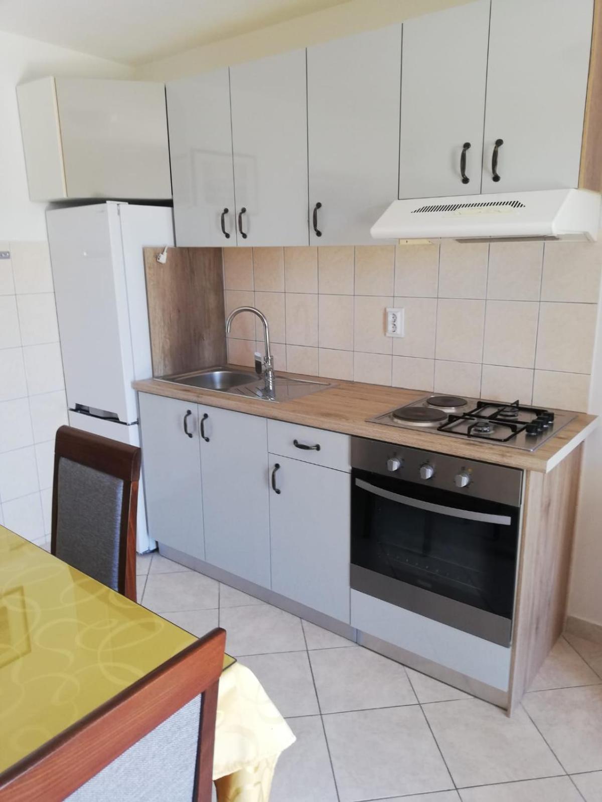 Apartments Jure Miljak Podstrana Exterior foto